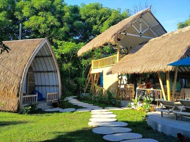 Standard Szoba King Size Bed, Gili Matiki