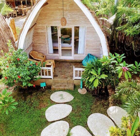 Standard Szoba King Size Bed, Gili Matiki