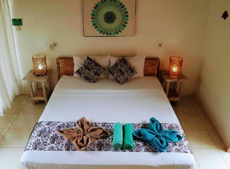 Kertre Néző Családi Szoba, Gili Matiki