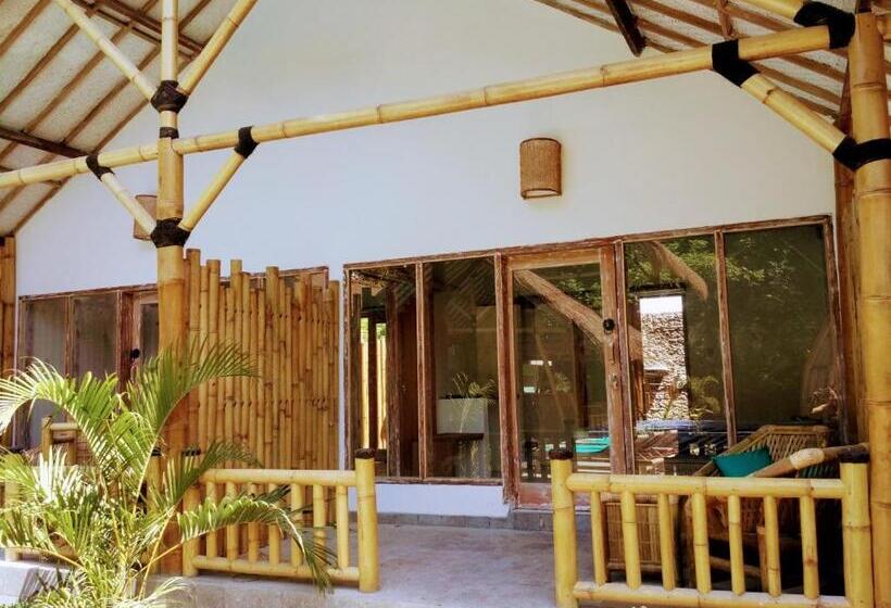 Kertre Néző Standard Szoba, Gili Matiki