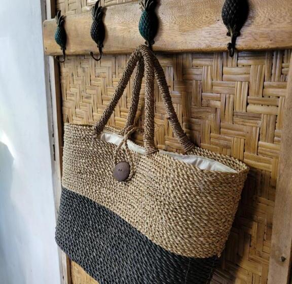 Kertre Néző 1 Szobás Villa, Gili Matiki