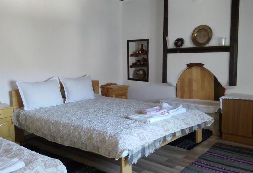 스탠다드 트리플 발코니 룸, Semana Guesthouse