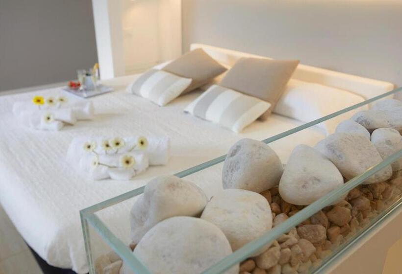 اتاق لوکس چهار تخته, B&b Mondello Design