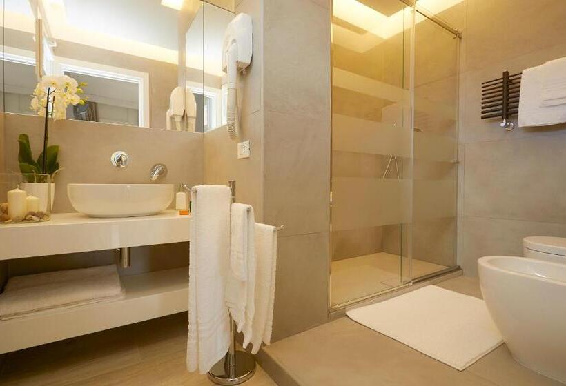 اتاق لوکس چهار تخته, B&b Mondello Design
