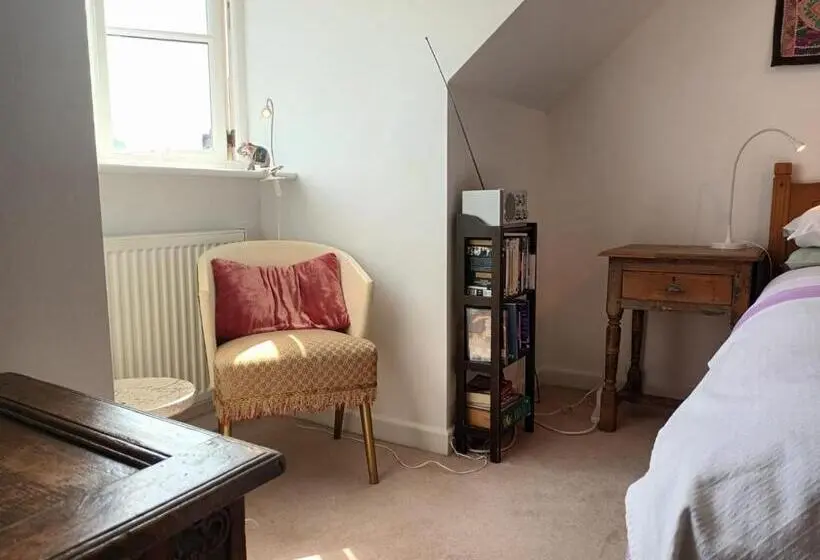 スイート, Chez Jo Apartments