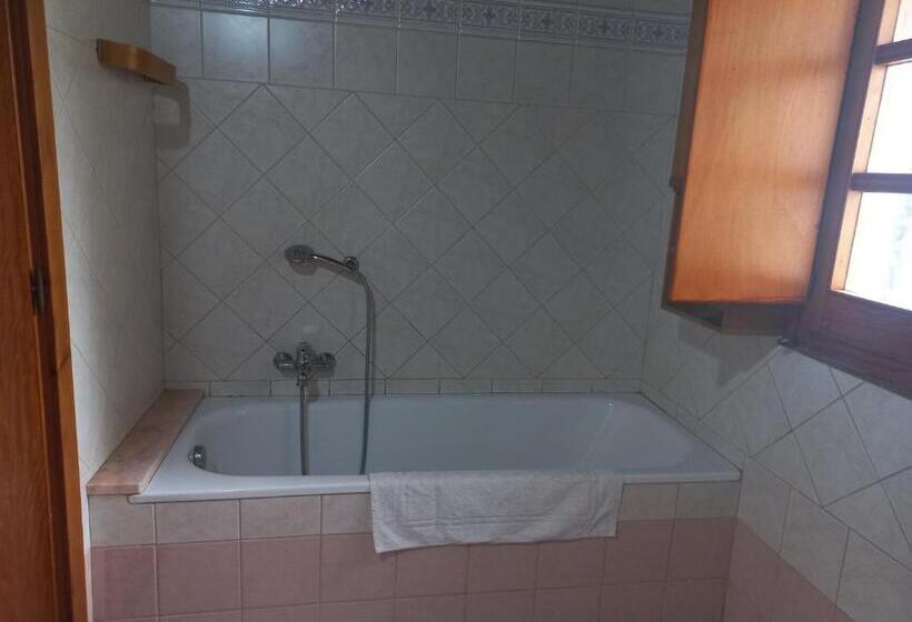 Standard room with outdoor bath, Il Nido Dell Aquila