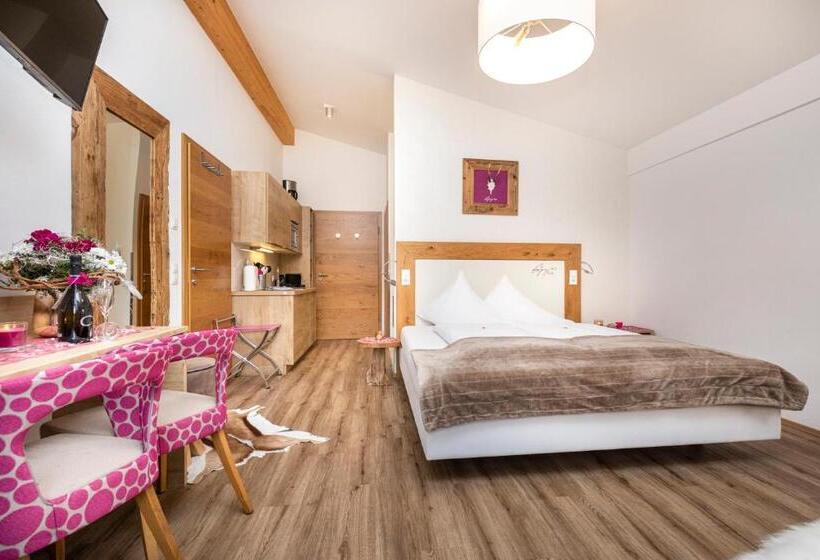 إستديو عائلى, Enjoy The Alps