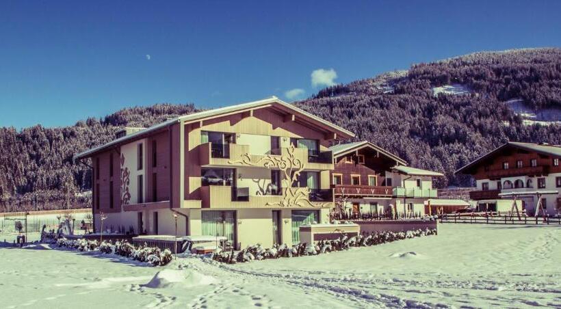 إستوديو قياسى ذو إطلالة, Enjoy The Alps