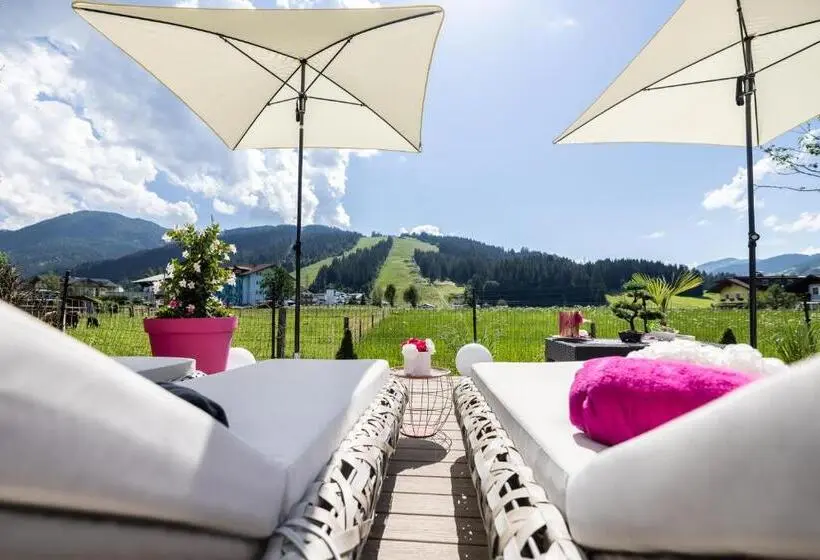 Perhehuone, Enjoy The Alps