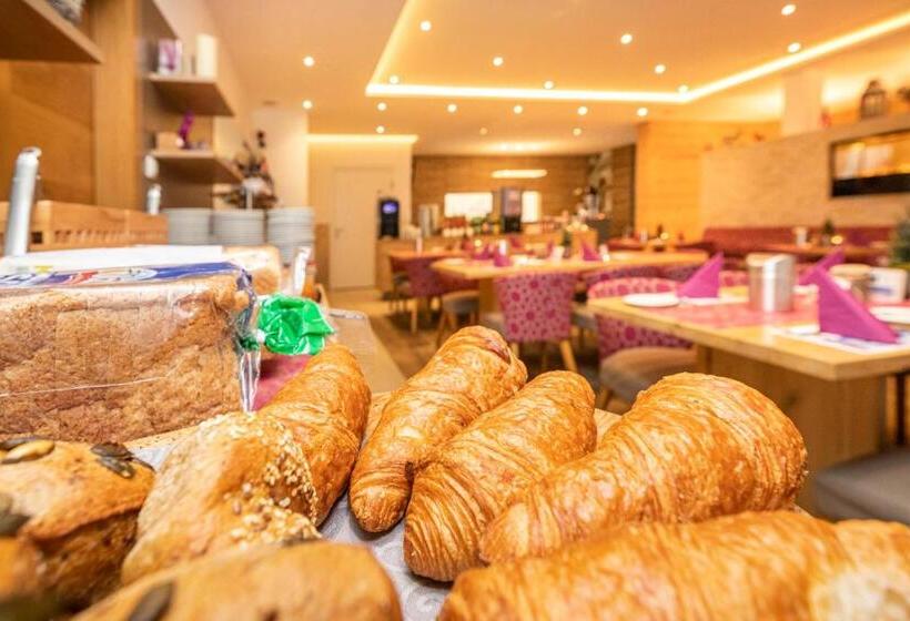 إستديو عائلى, Enjoy The Alps