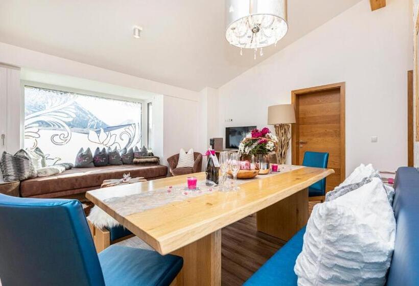 شقة غرفتين, Enjoy The Alps