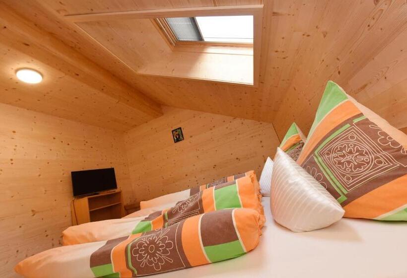 带3个卧室的公寓, Bauernhof Dünser