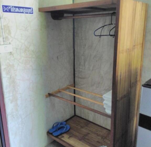 בקתה סטנדרטית, Ban Suan Sukjai Mae Sariang