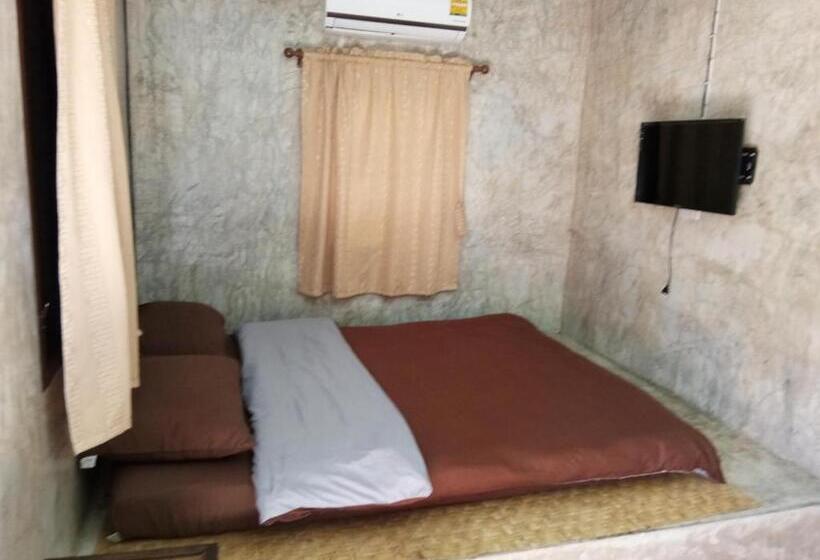 בקתה סטנדרטית, Ban Suan Sukjai Mae Sariang