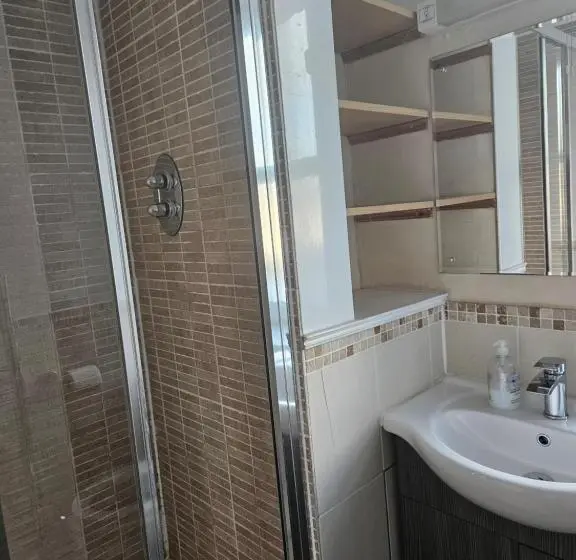 اتاق استاندارد یک نفره, Dunskaith Villa