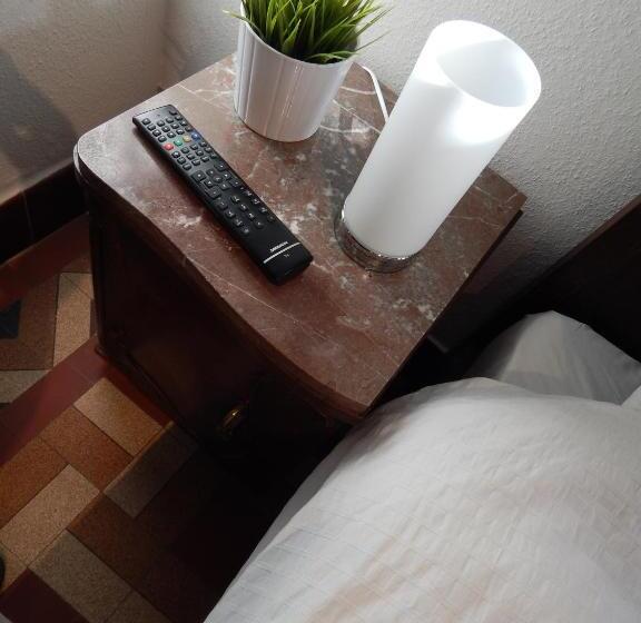 Номер Стандарт Вид на Сад, Les Remparts