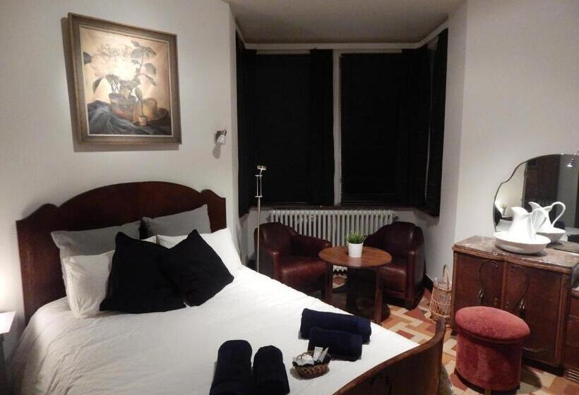 Номер Стандарт Вид на Сад, Les Remparts