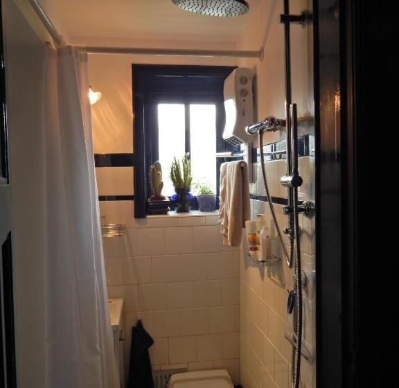 Номер Стандарт Вид на Сад, Les Remparts