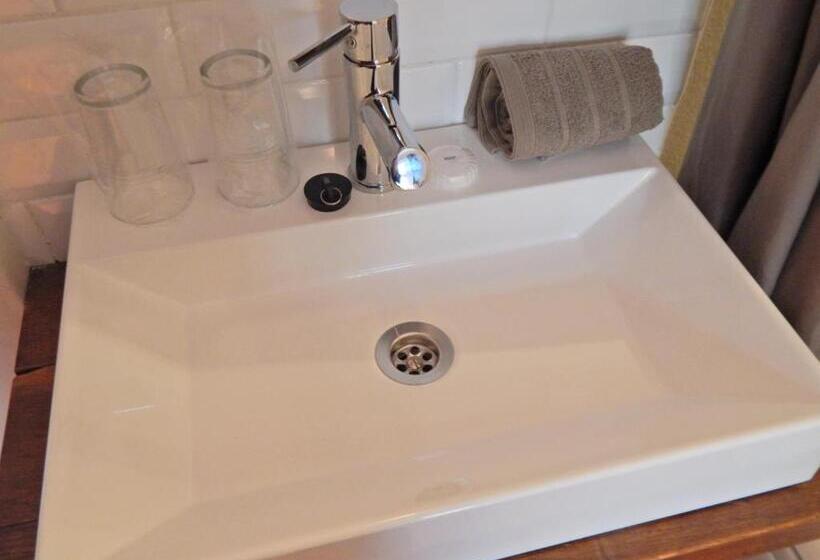 Номер Стандарт, Les Remparts