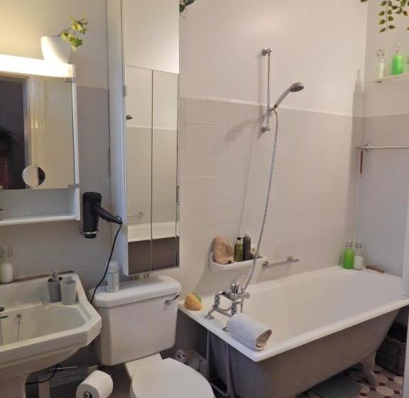 Номер Deluxe, Les Remparts