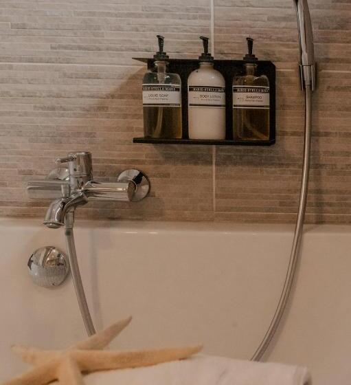 豪华房间, Jeanne