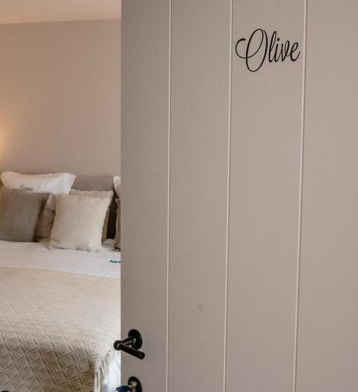 豪华房间, Jeanne