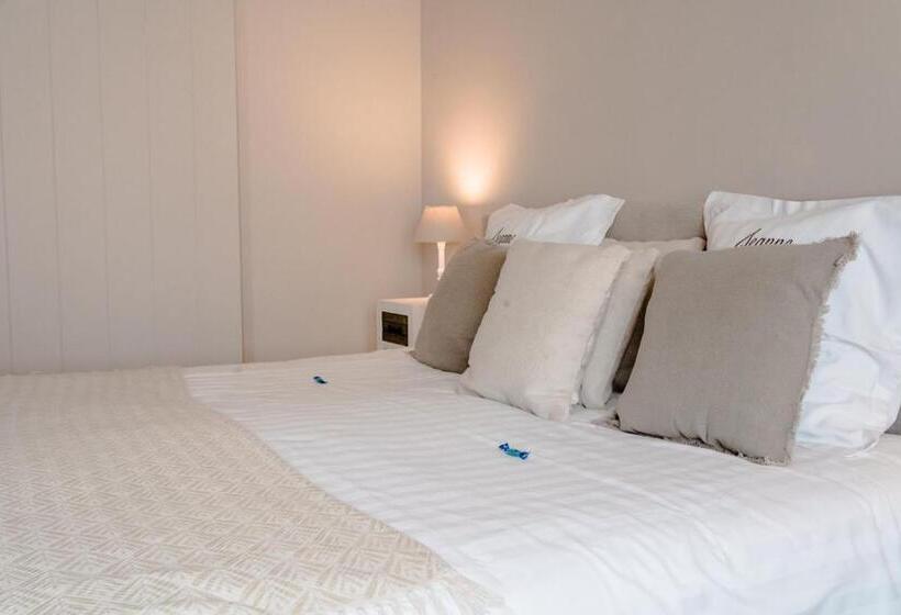 豪华房间, Jeanne