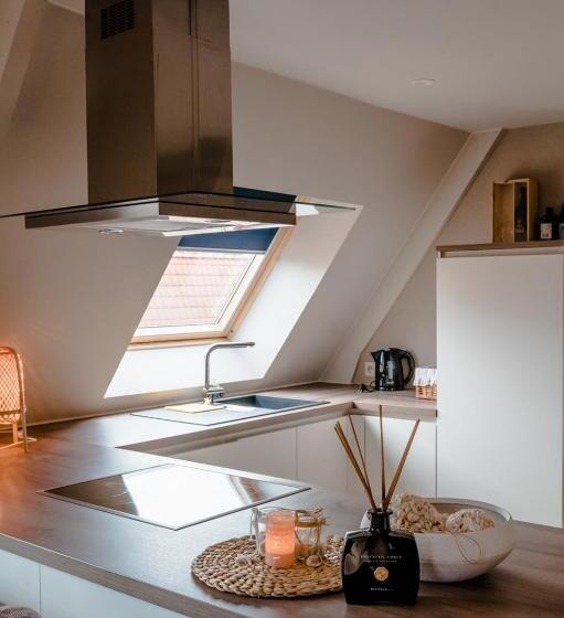 带露台的标准工作室, Jeanne