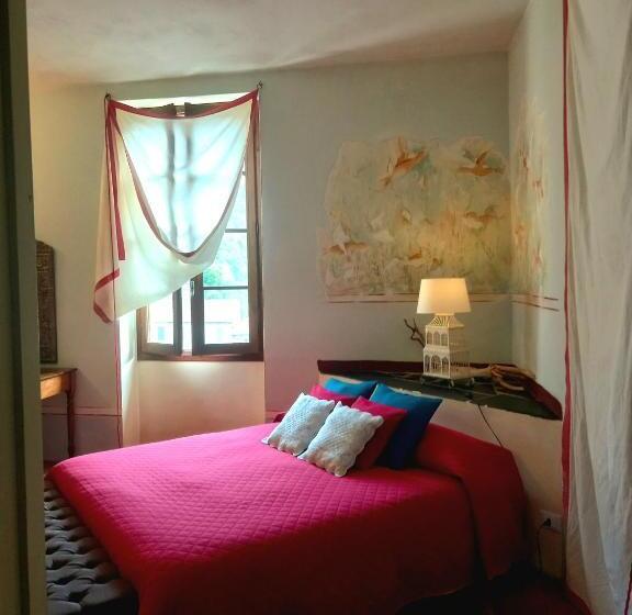 Quarto Deluxe, La Casa Rosa