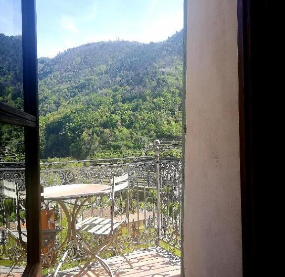 Quarto Estandar com Terraço, La Casa Rosa