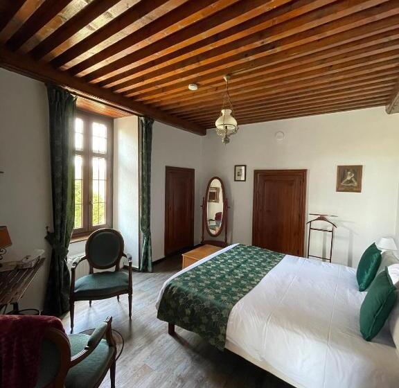 Номер Deluxe, Manoir Du Grail