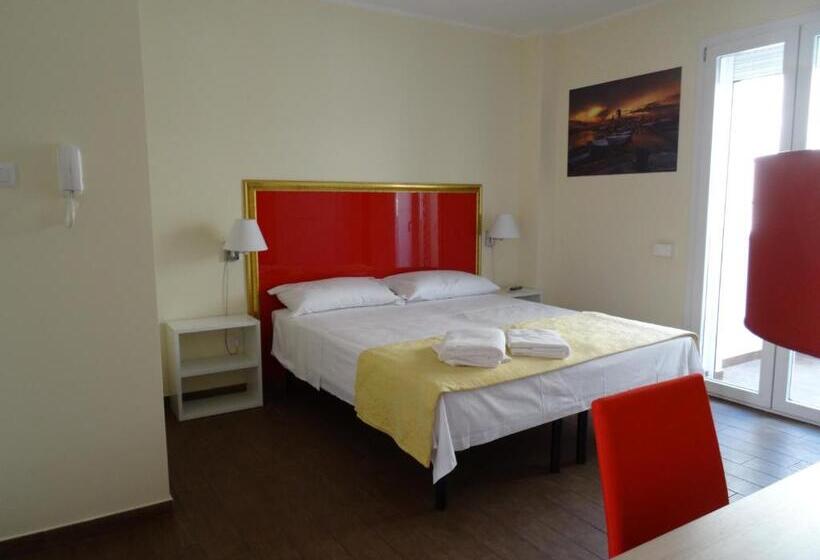 デラックストリプルルーム, Felicity Residence