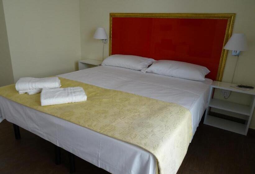 バルコニー付きスタンダードルーム, Felicity Residence