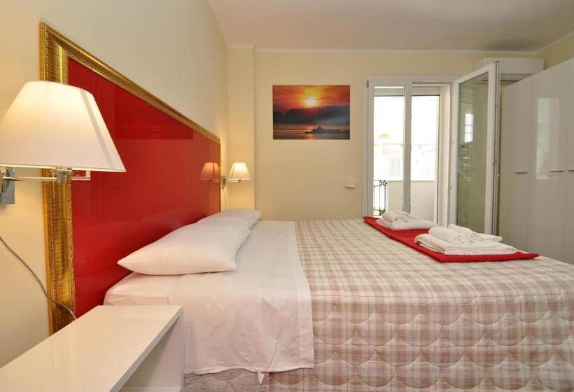 バルコニー付きスタンダードルーム, Felicity Residence