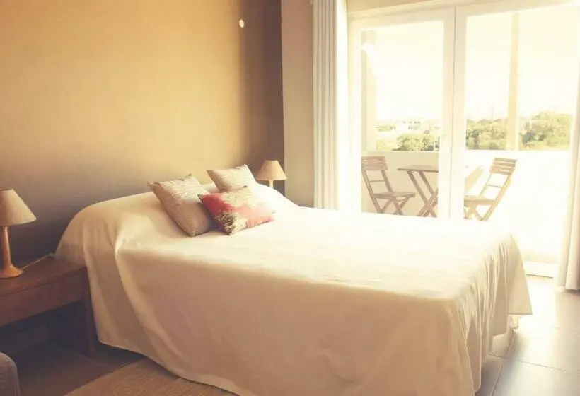 Standard-studio, Casas Novas Da Fataca