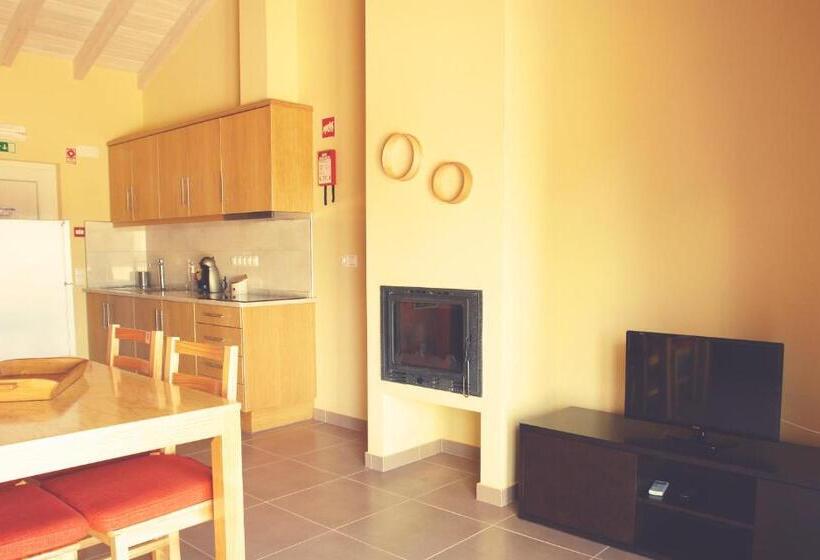 Дом 2 Спальни, Casas Novas Da Fataca