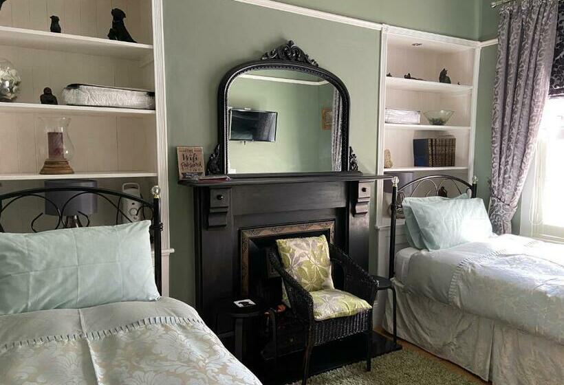 デラックスルーム, Abbey Guest House