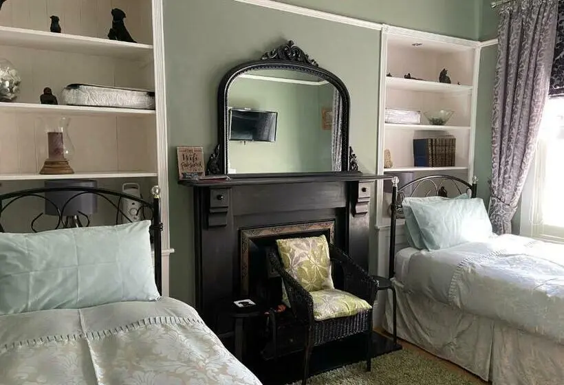 デラックスルーム, Abbey Guest House