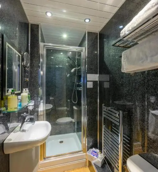 デラックスルーム, Abbey Guest House