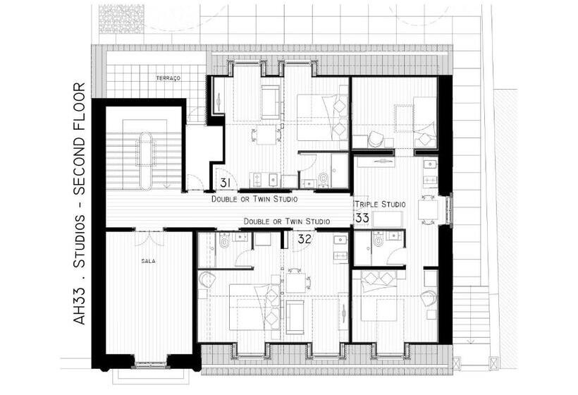 إستوديو قياسى, Ah33   Estúdios