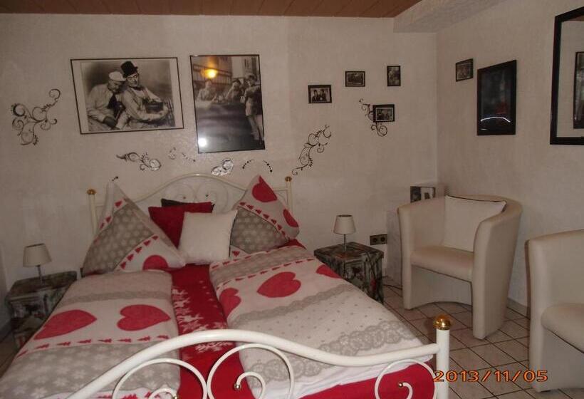 Апартаменты 3 Спальни, Gästehaus Baur