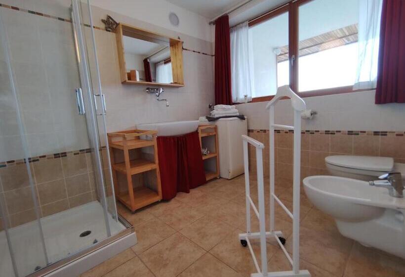 스탠다드 룸 산 전망, Guest House Dolomiti