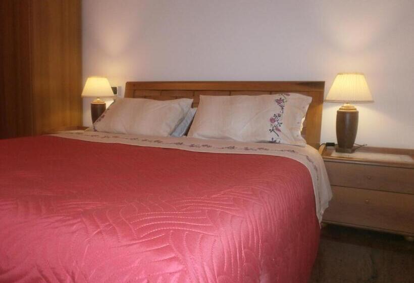 庭の見えるスタンダードトリプルルーム, B&b Dosso Quarel