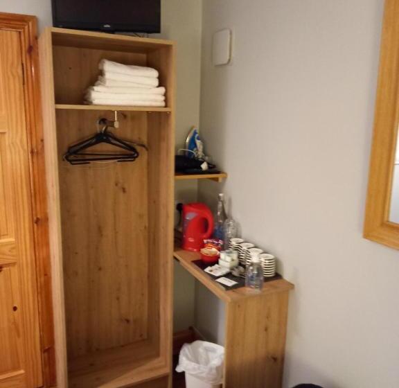 Семейный Номер, A New U Country Cottage