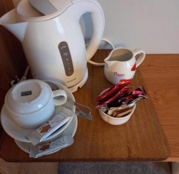 غرفة قياسية, A New U Country Cottage