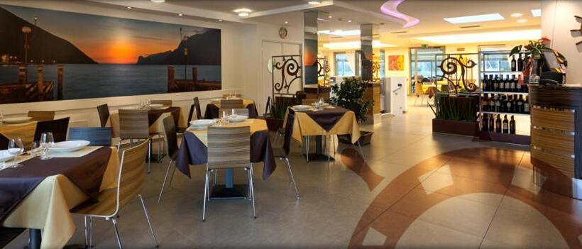 带1个卧室带花园景观的公寓, Garda Thermae Village