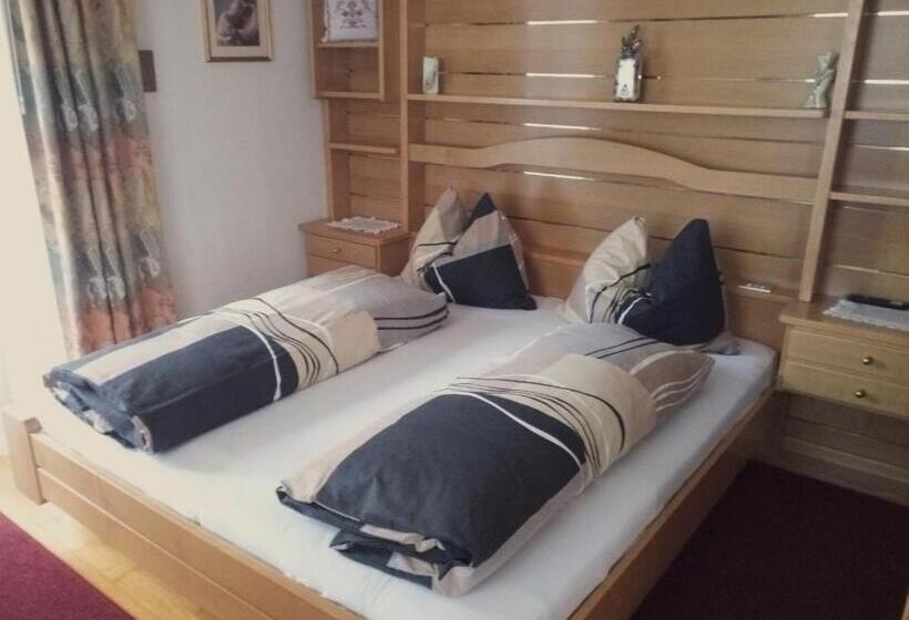 带阳台的三人标准间, Garni Schwarzenstein