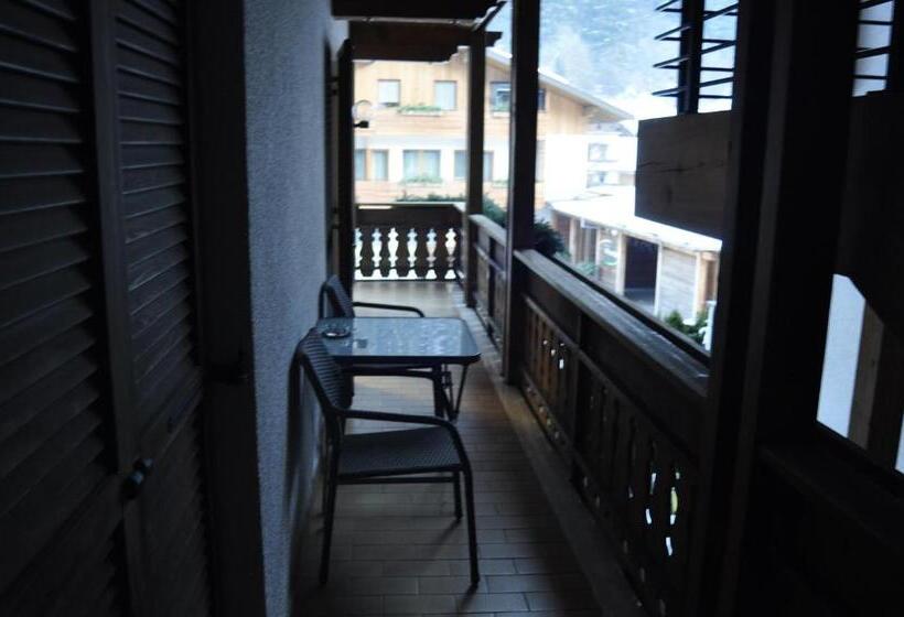 家庭间, Garni Schwarzenstein