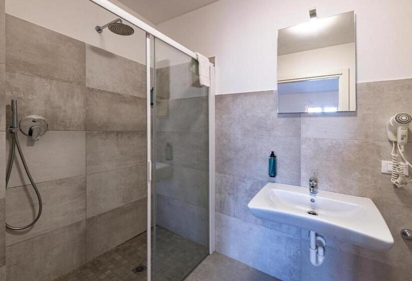 استودیوی استاندارد, Rabbit Home