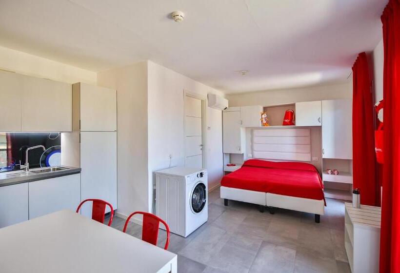 استودیوی استاندارد, Rabbit Home